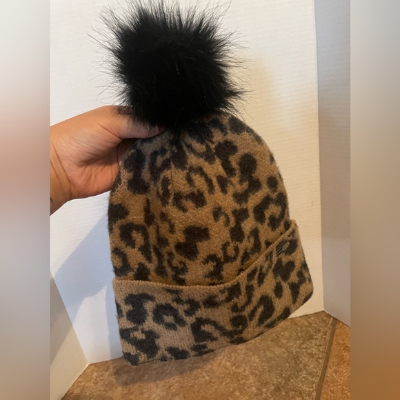Steve Madden Accessories - Steve Madden Leopard Beanie